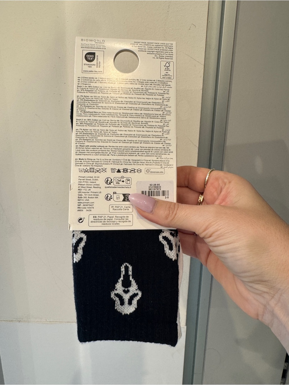 Scream ghost face socks (2 Pack) - Picture 3 of 3